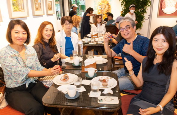 9.14劉漢文老師感恩茶會與藏家合影